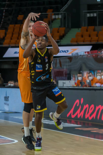 妍雯凭借机 妍雯凭借机